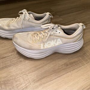White Hoka Bondi 8